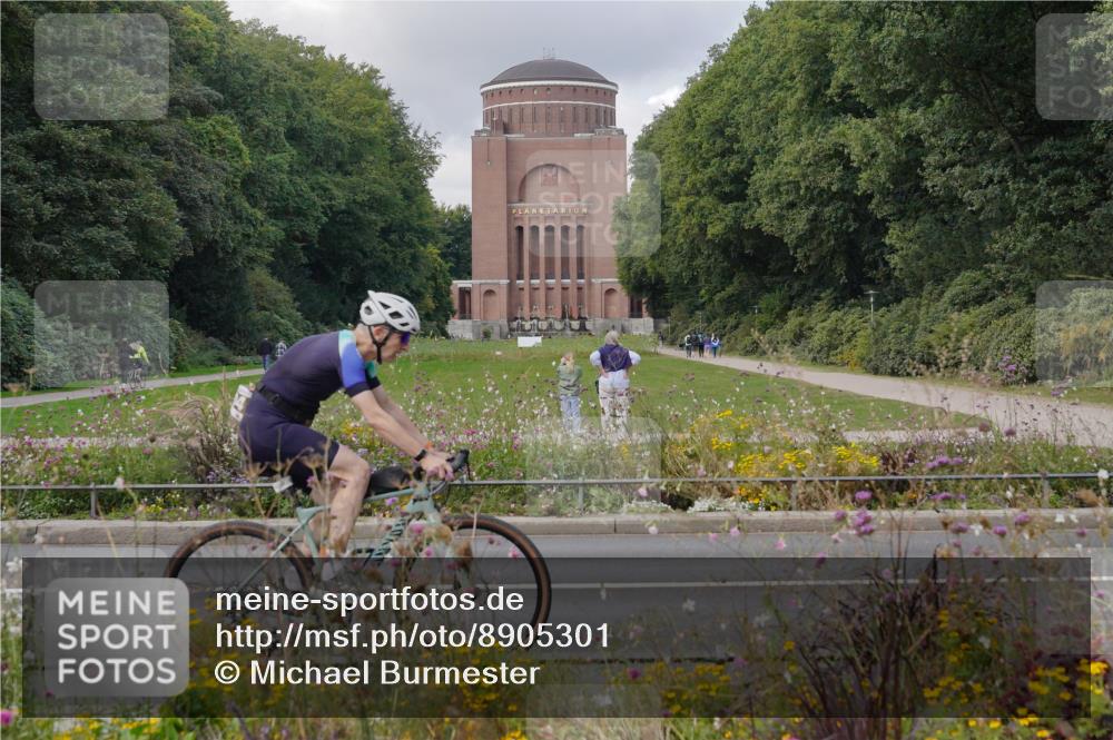 14.09.2025 - Stadtparktriathlon Michael Burmester http://msf.ph/oto/8905301 14.09.2025 12:12:20 Radfahren 1050, 1075, 1123, 1143, 1204 meine-sportfotos.de