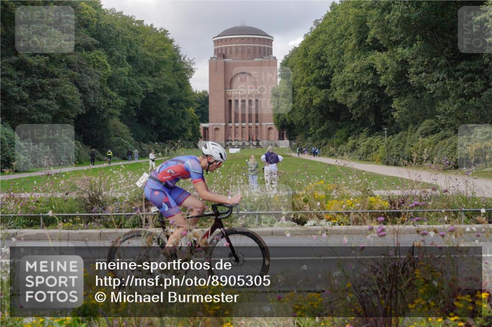 14.09.2025 - Stadtparktriathlon Michael Burmester http://msf.ph/oto/8905305 14.09.2025 12:12:26 Radfahren 1050, 1075, 1123, 1143, 1160 meine-sportfotos.de