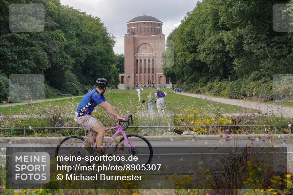 14.09.2025 - Stadtparktriathlon Michael Burmester http://msf.ph/oto/8905307 14.09.2025 12:12:36 Radfahren 1053, 1100, 1147, 1155, 1160, 1197 meine-sportfotos.de