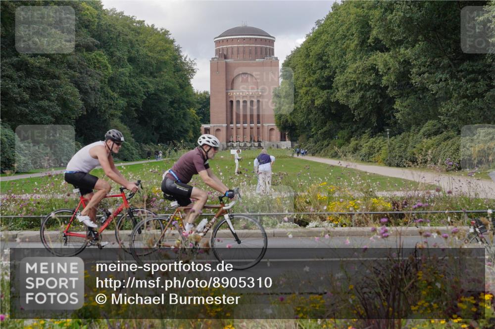 14.09.2025 - Stadtparktriathlon Michael Burmester http://msf.ph/oto/8905310 14.09.2025 12:12:43 Radfahren 1100, 1128, 1147, 1155, 1197 meine-sportfotos.de