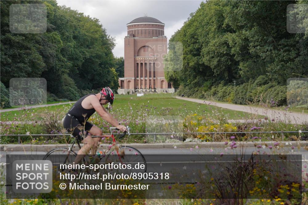 14.09.2025 - Stadtparktriathlon Michael Burmester http://msf.ph/oto/8905318 14.09.2025 12:13:30 Radfahren 1084, 1159, 1214 meine-sportfotos.de