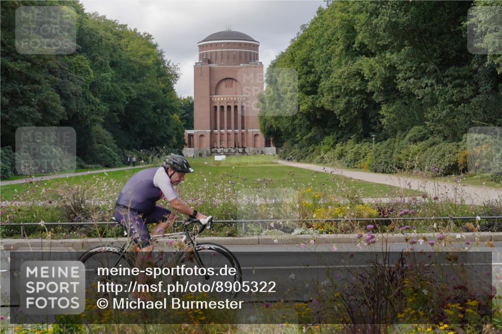 14.09.2025 - Stadtparktriathlon Michael Burmester http://msf.ph/oto/8905322 14.09.2025 12:14:00 Radfahren 1059, 1122, 1188 meine-sportfotos.de