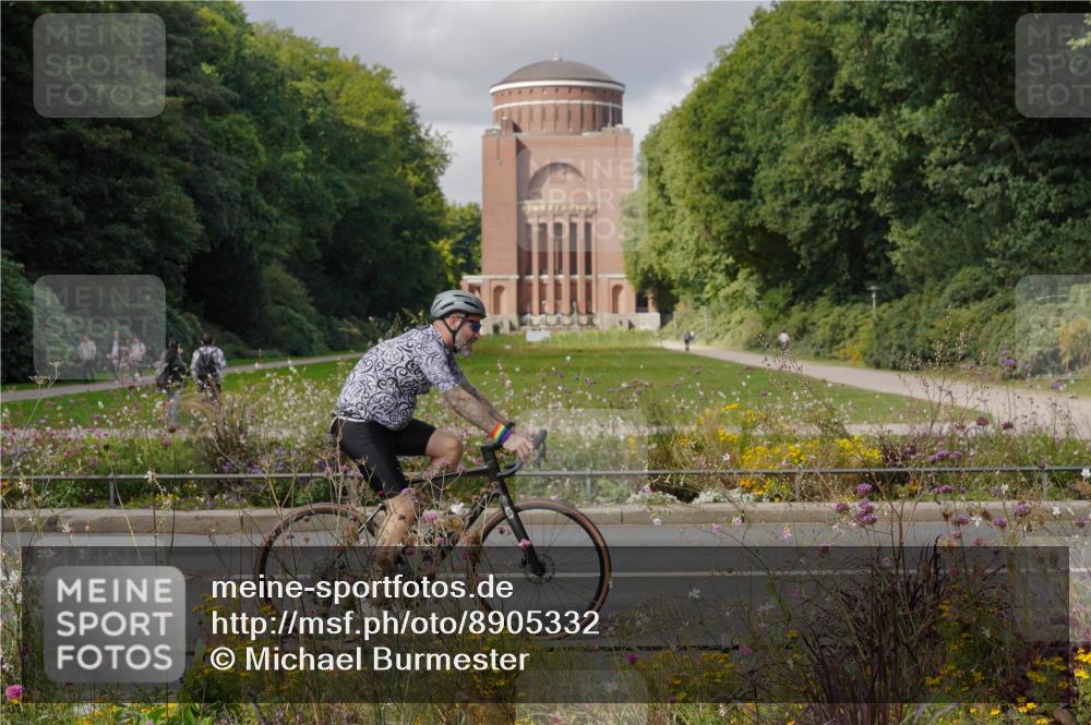 14.09.2025 - Stadtparktriathlon Michael Burmester http://msf.ph/oto/8905332 14.09.2025 12:15:18 Radfahren 1081, 1162, 1186, 1192, 1294 meine-sportfotos.de