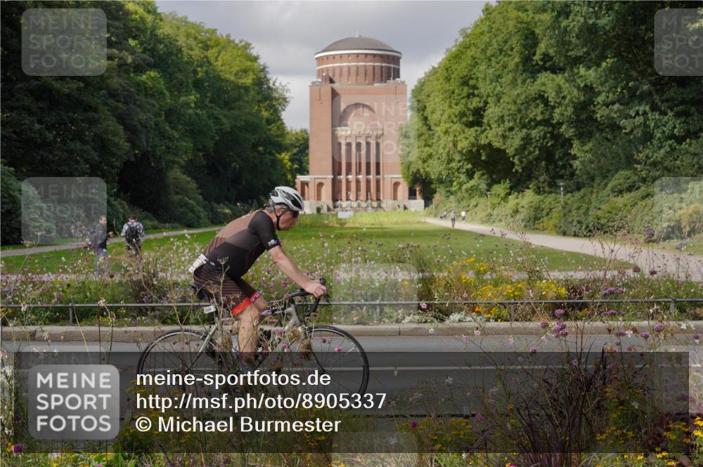 14.09.2025 - Stadtparktriathlon Michael Burmester http://msf.ph/oto/8905337 14.09.2025 12:15:31 Radfahren 1066, 1153, 1292, 1298 meine-sportfotos.de