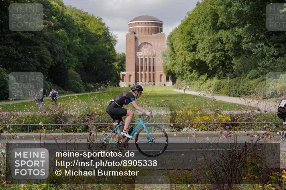 14.09.2025 - Stadtparktriathlon Michael Burmester http://msf.ph/oto/8905338 14.09.2025 12:15:32 Radfahren 1066, 1153, 1292, 1298 meine-sportfotos.de