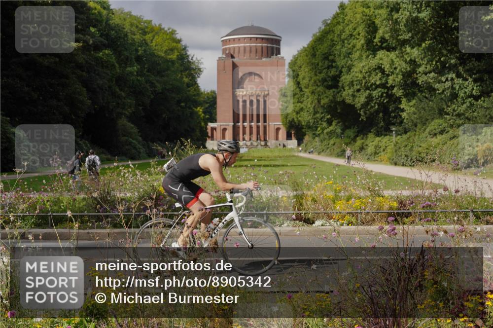 14.09.2025 - Stadtparktriathlon Michael Burmester http://msf.ph/oto/8905342 14.09.2025 12:15:55 Radfahren 1068, 1185, 1193, 1194, 1311 meine-sportfotos.de