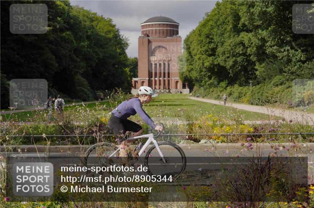 14.09.2025 - Stadtparktriathlon Michael Burmester http://msf.ph/oto/8905344 14.09.2025 12:15:58 Radfahren 1068, 1185, 1193, 1194, 1311 meine-sportfotos.de