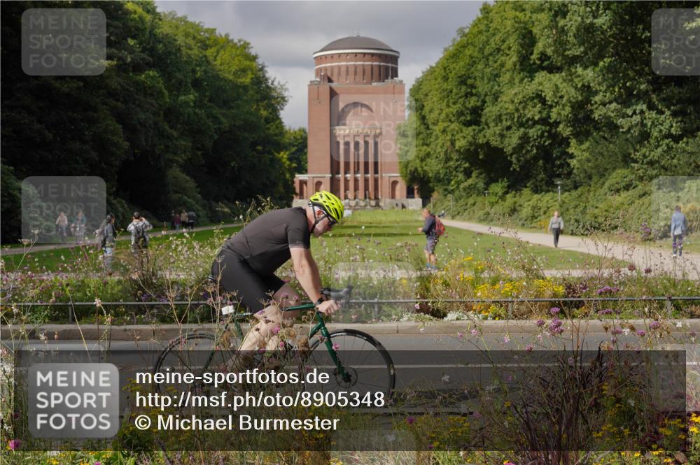 14.09.2025 - Stadtparktriathlon Michael Burmester http://msf.ph/oto/8905348 14.09.2025 12:16:16 Radfahren 1152, 1202, 1208, 1231, 1287 meine-sportfotos.de
