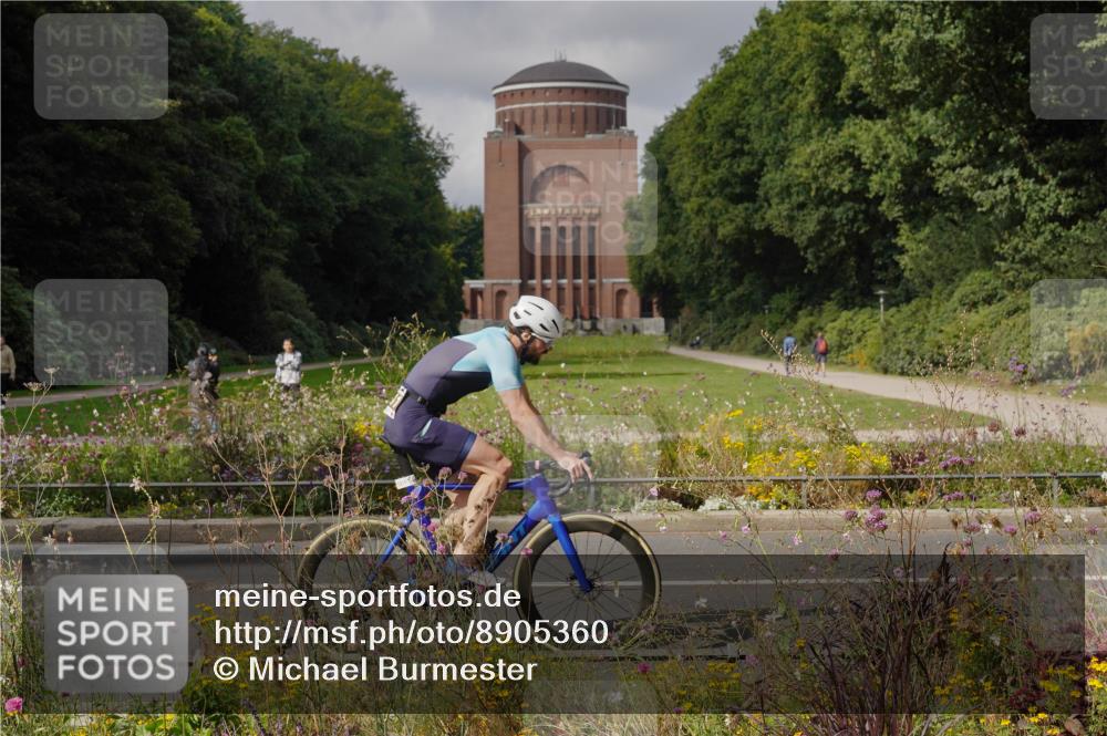 14.09.2025 - Stadtparktriathlon Michael Burmester http://msf.ph/oto/8905360 14.09.2025 12:16:56 Radfahren 1129, 1172, 1203, 1210, 1211, 1281 meine-sportfotos.de