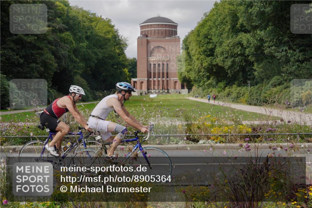 14.09.2025 - Stadtparktriathlon Michael Burmester http://msf.ph/oto/8905364 14.09.2025 12:17:13 Radfahren 1158, 1173, 1175, 1239, 1249, 1261, 1306 meine-sportfotos.de