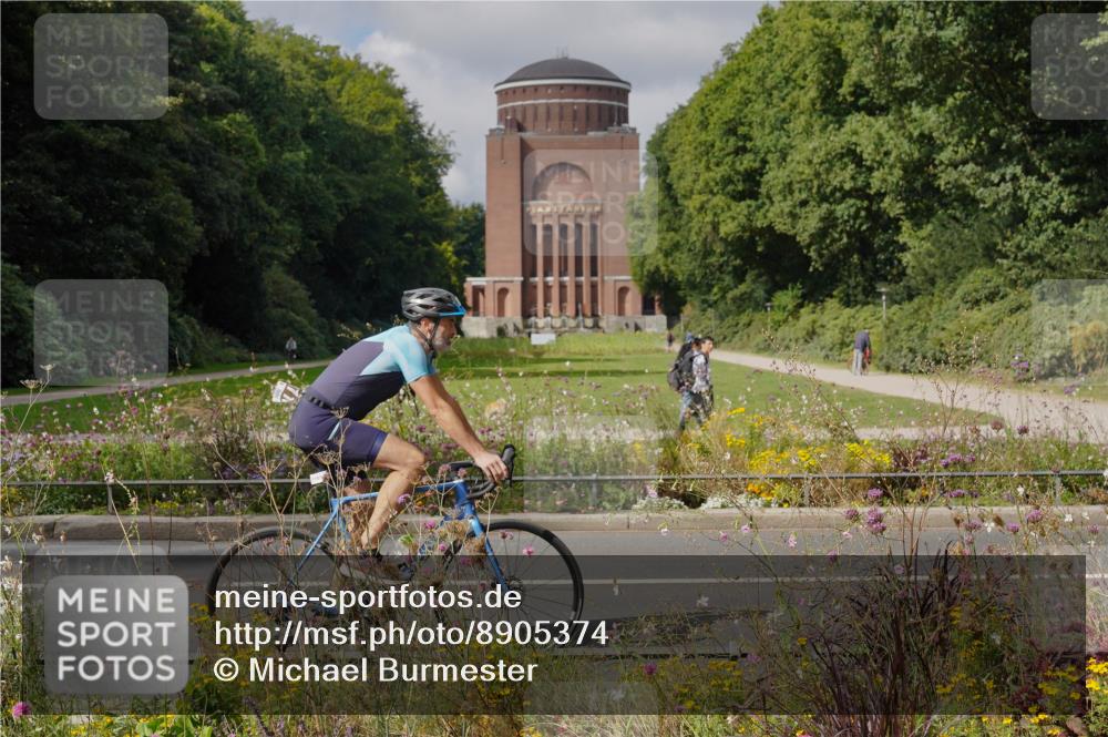 14.09.2025 - Stadtparktriathlon Michael Burmester http://msf.ph/oto/8905374 14.09.2025 12:17:46 Radfahren 1163, 1167, 1205, 1220, 1224, 1310 meine-sportfotos.de