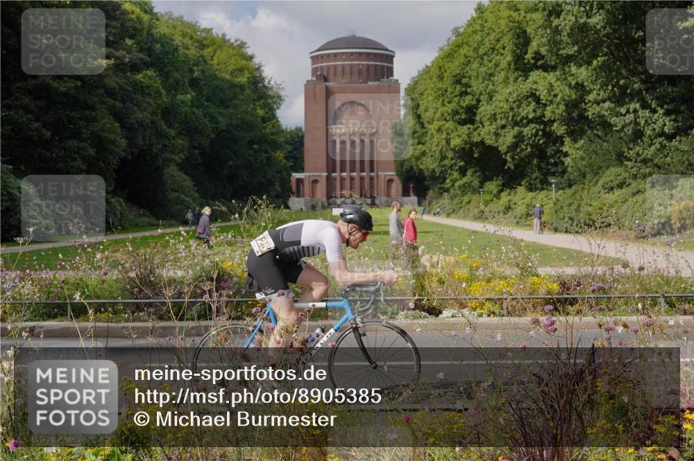 14.09.2025 - Stadtparktriathlon Michael Burmester http://msf.ph/oto/8905385 14.09.2025 12:18:19 Radfahren 1125, 1229, 1245, 1247, 1274, 1297 meine-sportfotos.de