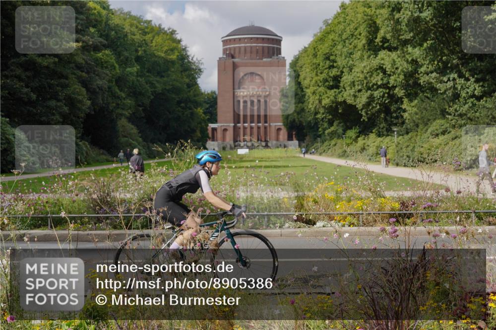 14.09.2025 - Stadtparktriathlon Michael Burmester http://msf.ph/oto/8905386 14.09.2025 12:18:25 Radfahren 1139, 1144, 1170, 1178, 1245, 1247, 1260, 1297 meine-sportfotos.de