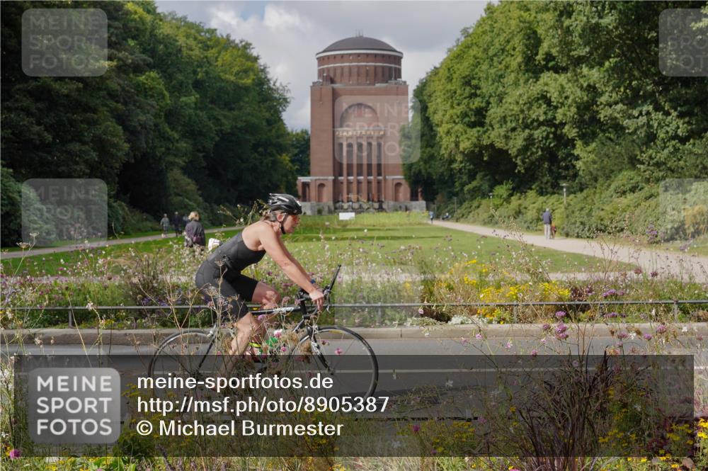 14.09.2025 - Stadtparktriathlon Michael Burmester http://msf.ph/oto/8905387 14.09.2025 12:18:27 Radfahren 1085, 1139, 1144, 1170, 1178, 1218, 1245, 1247, 1260, 1297 meine-sportfotos.de