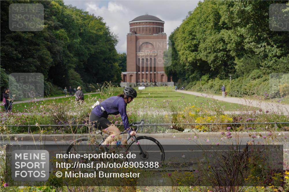 14.09.2025 - Stadtparktriathlon Michael Burmester http://msf.ph/oto/8905388 14.09.2025 12:18:28 Radfahren 1085, 1139, 1144, 1170, 1178, 1218, 1245, 1247, 1260, 1297 meine-sportfotos.de