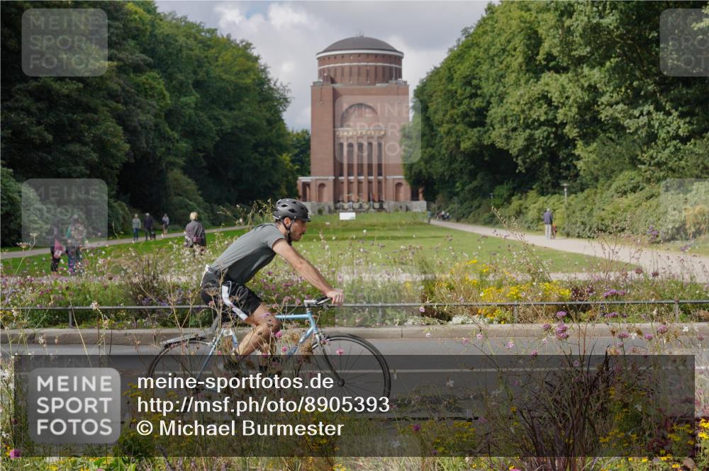 14.09.2025 - Stadtparktriathlon Michael Burmester http://msf.ph/oto/8905393 14.09.2025 12:18:34 Radfahren 1085, 1139, 1144, 1170, 1176, 1178, 1218, 1260, 1304 meine-sportfotos.de