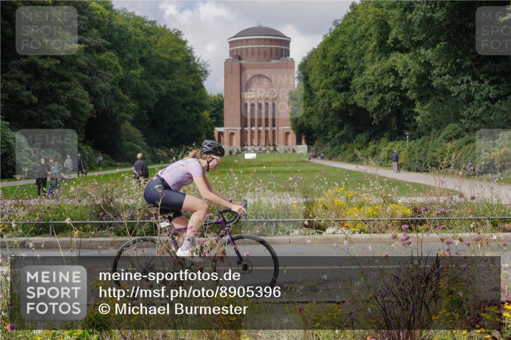 14.09.2025 - Stadtparktriathlon Michael Burmester http://msf.ph/oto/8905396 14.09.2025 12:18:41 Radfahren 1085, 1132, 1176, 1212, 1304 meine-sportfotos.de
