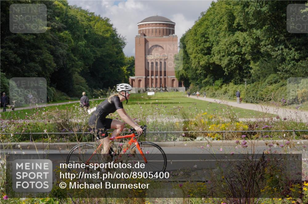14.09.2025 - Stadtparktriathlon Michael Burmester http://msf.ph/oto/8905400 14.09.2025 12:18:53 Radfahren 1212, 1256, 1280, 1314 meine-sportfotos.de