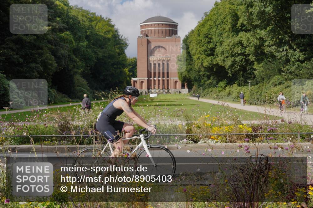14.09.2025 - Stadtparktriathlon Michael Burmester http://msf.ph/oto/8905403 14.09.2025 12:19:09 Radfahren 1267, 1283 meine-sportfotos.de