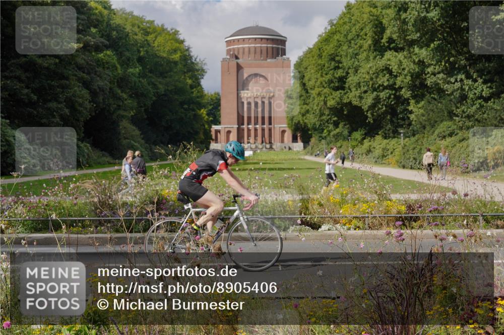 14.09.2025 - Stadtparktriathlon Michael Burmester http://msf.ph/oto/8905406 14.09.2025 12:19:29 Radfahren 1143, 1160, 1169, 1189, 1217, 1250 meine-sportfotos.de