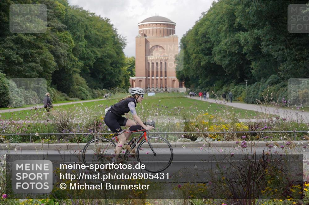 14.09.2025 - Stadtparktriathlon Michael Burmester http://msf.ph/oto/8905431 14.09.2025 12:21:09 Radfahren 1122, 1168, 1197, 1204, 1264, 1291, 1319 meine-sportfotos.de