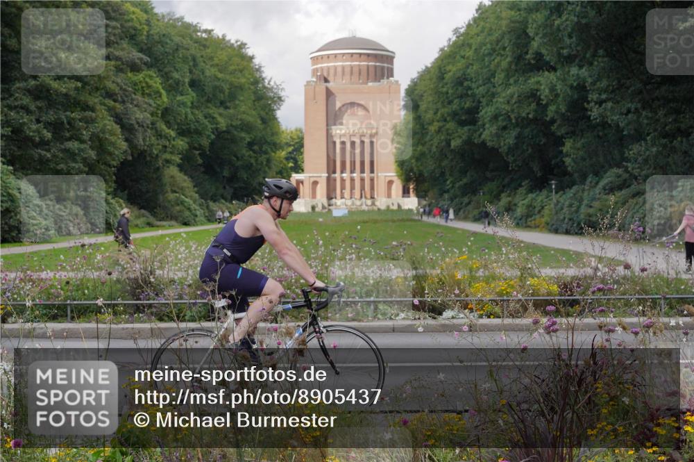 14.09.2025 - Stadtparktriathlon Michael Burmester http://msf.ph/oto/8905437 14.09.2025 12:21:21 Radfahren 1094, 1151, 1183, 1197, 1213, 1258, 1293, 1312, 1315 meine-sportfotos.de