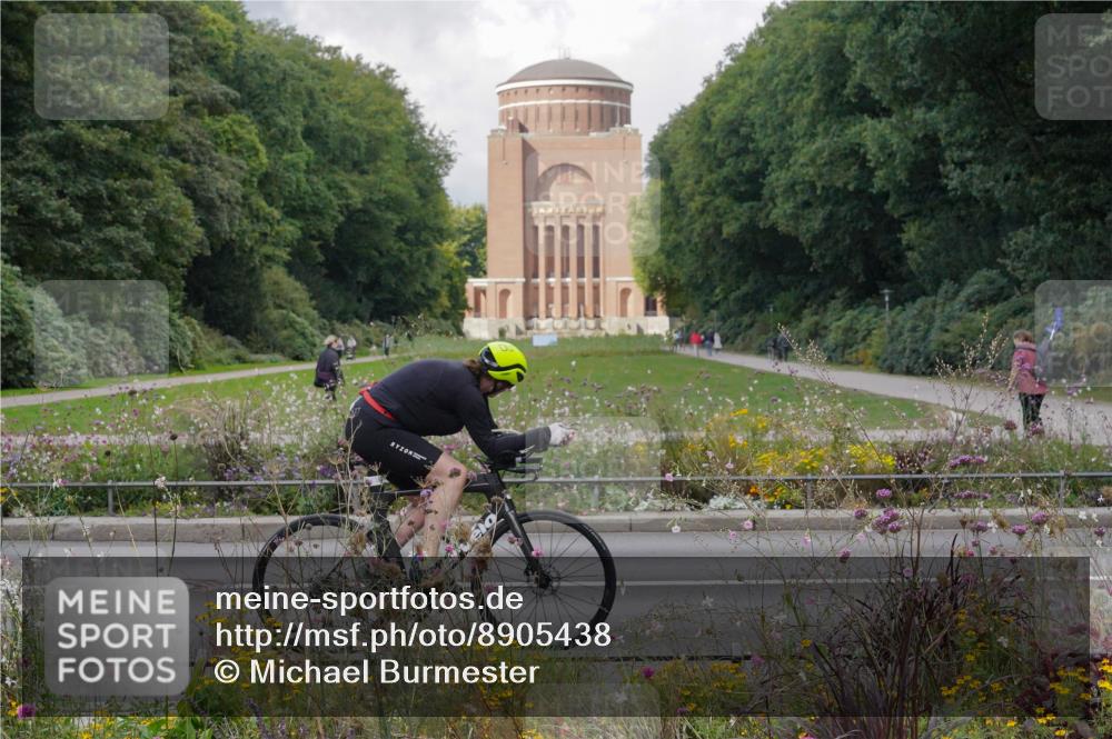 14.09.2025 - Stadtparktriathlon Michael Burmester http://msf.ph/oto/8905438 14.09.2025 12:21:25 Radfahren 1094, 1151, 1183, 1213, 1248, 1258, 1293, 1299, 1315 meine-sportfotos.de
