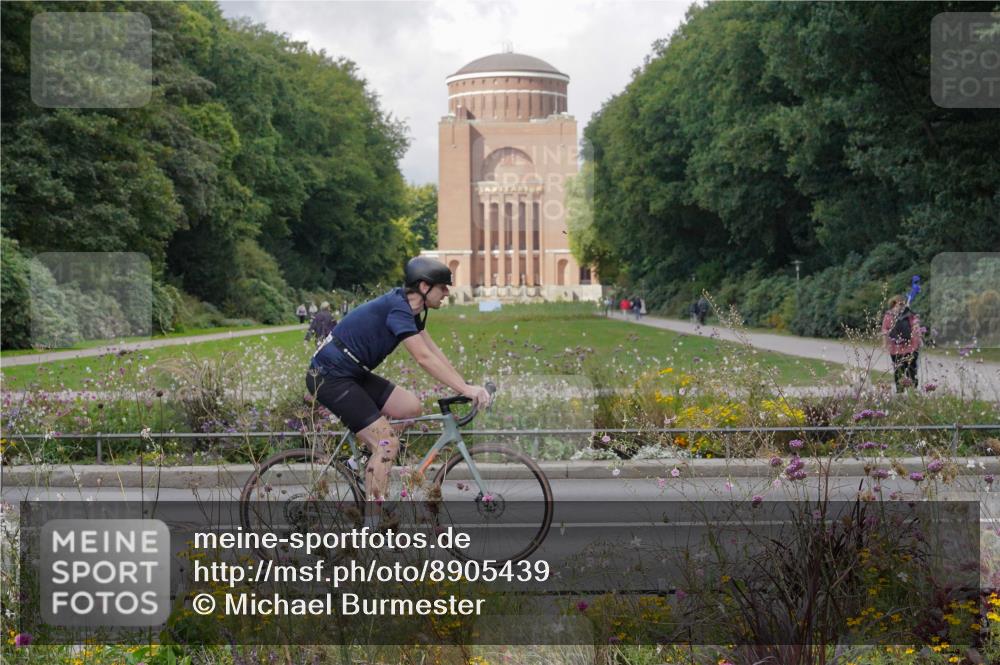 14.09.2025 - Stadtparktriathlon Michael Burmester http://msf.ph/oto/8905439 14.09.2025 12:21:26 Radfahren 1094, 1134, 1151, 1183, 1213, 1248, 1293, 1299, 1315 meine-sportfotos.de