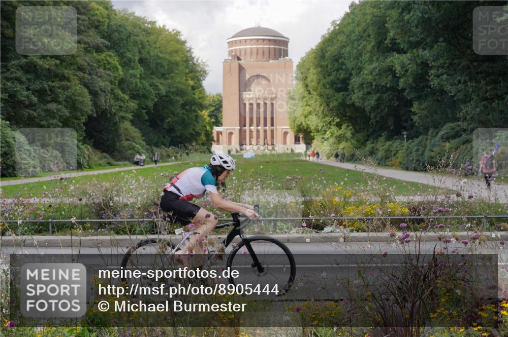 14.09.2025 - Stadtparktriathlon Michael Burmester http://msf.ph/oto/8905444 14.09.2025 12:21:39 Radfahren 1134, 1159, 1174, 1209, 1257, 1273, 1277, 1288, 1295, 1299 meine-sportfotos.de