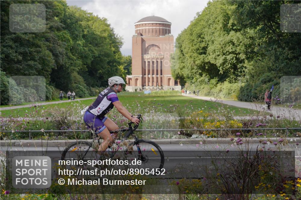 14.09.2025 - Stadtparktriathlon Michael Burmester http://msf.ph/oto/8905452 14.09.2025 12:21:51 Radfahren 1145, 1186, 1237, 1241, 1295 meine-sportfotos.de
