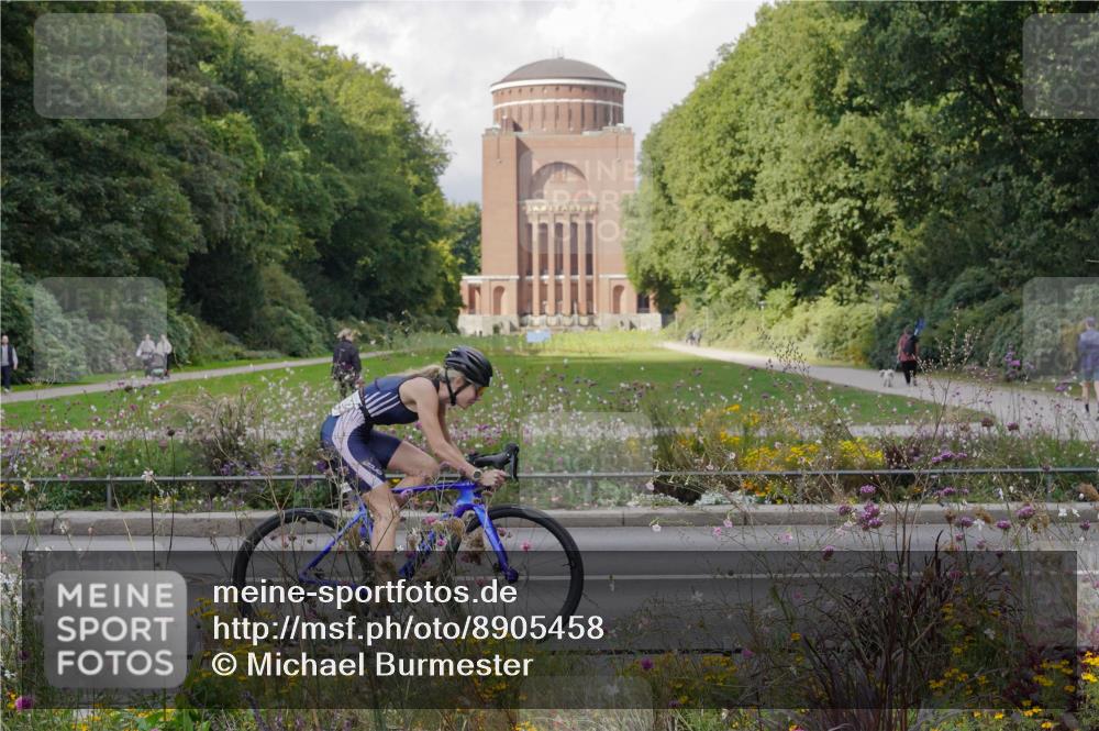 14.09.2025 - Stadtparktriathlon Michael Burmester http://msf.ph/oto/8905458 14.09.2025 12:22:09 Radfahren 1079, 1162, 1180, 1308, 1321 meine-sportfotos.de