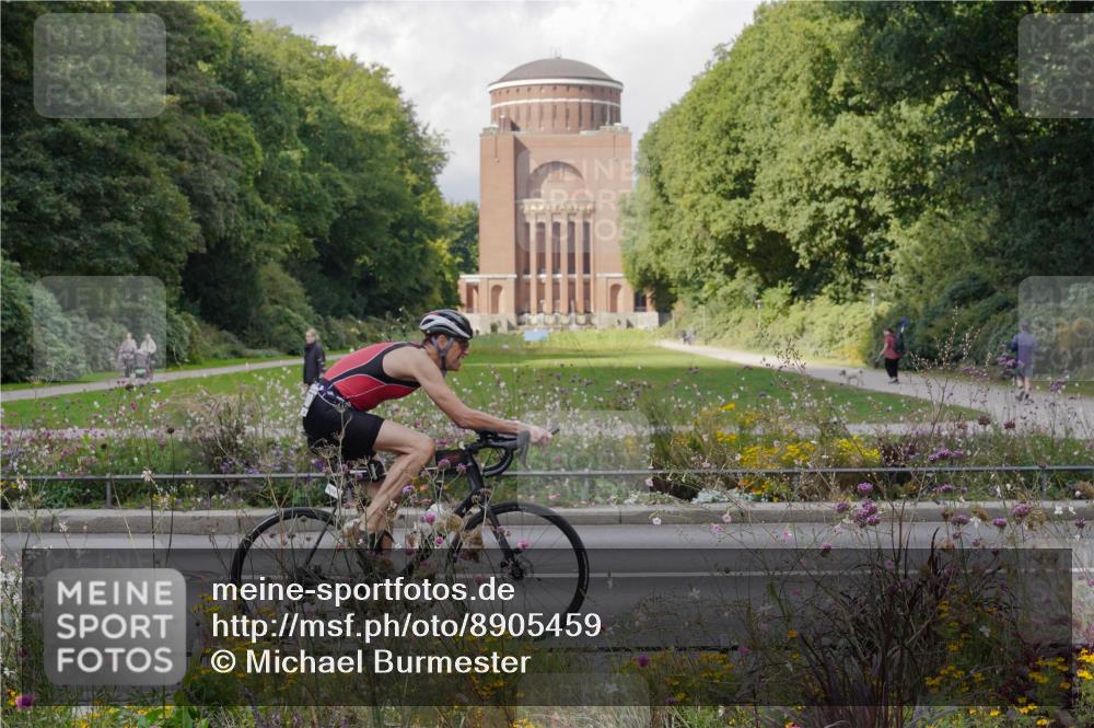 14.09.2025 - Stadtparktriathlon Michael Burmester http://msf.ph/oto/8905459 14.09.2025 12:22:11 Radfahren 1079, 1180, 1214, 1308, 1321 meine-sportfotos.de