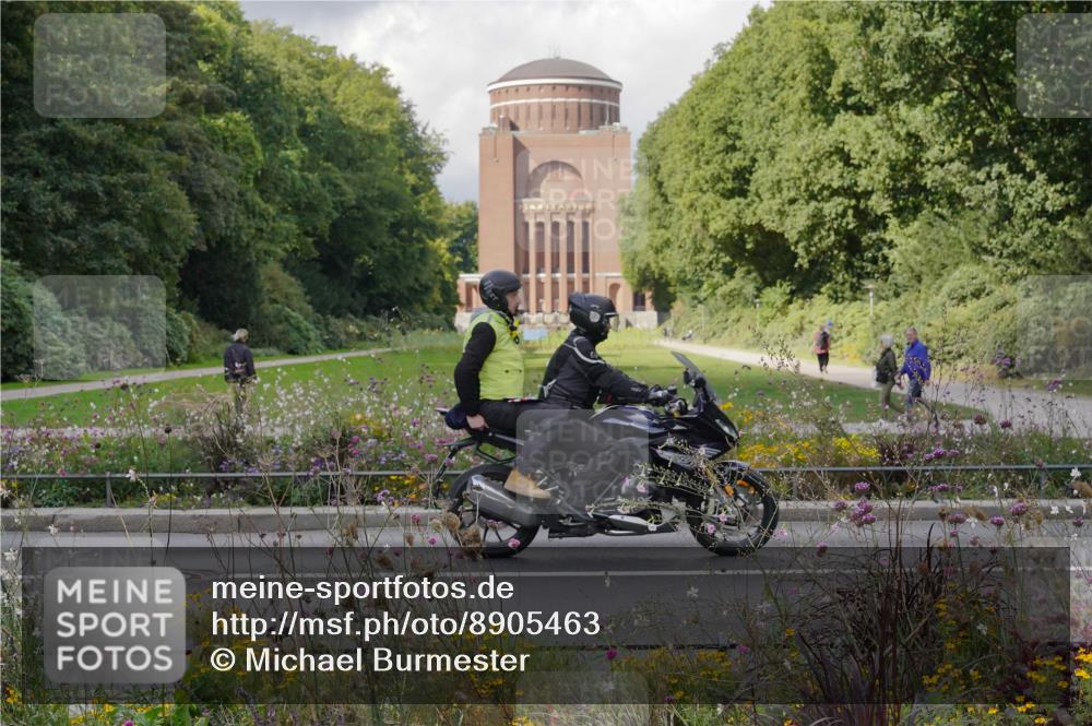 14.09.2025 - Stadtparktriathlon Michael Burmester http://msf.ph/oto/8905463 14.09.2025 12:22:24 Radfahren 1199, 1214, 1251, 1278, 1292 meine-sportfotos.de