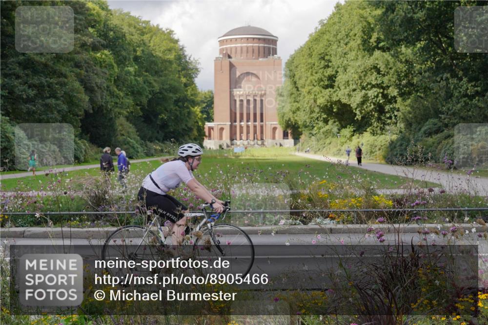 14.09.2025 - Stadtparktriathlon Michael Burmester http://msf.ph/oto/8905466 14.09.2025 12:22:32 Radfahren 1164, 1199, 1222, 1278, 1290, 1298 meine-sportfotos.de