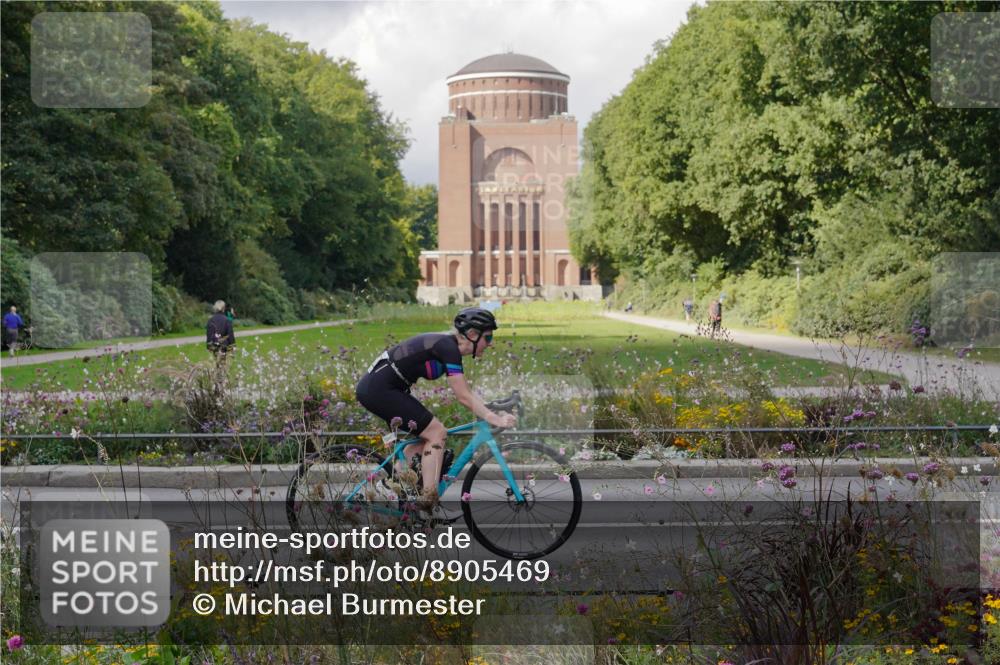 14.09.2025 - Stadtparktriathlon Michael Burmester http://msf.ph/oto/8905469 14.09.2025 12:22:38 Radfahren 1164, 1184, 1194, 1222, 1232, 1263, 1290, 1298 meine-sportfotos.de