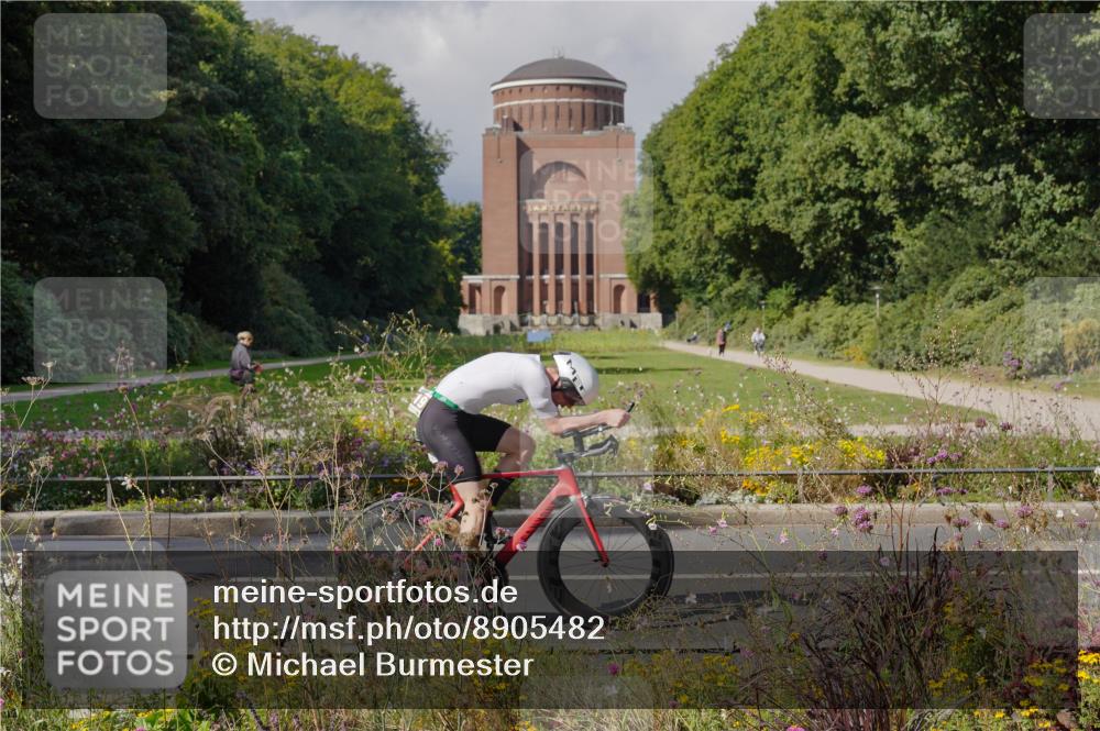 14.09.2025 - Stadtparktriathlon Michael Burmester http://msf.ph/oto/8905482 14.09.2025 12:23:18 Radfahren 1185, 1219, 1294 meine-sportfotos.de