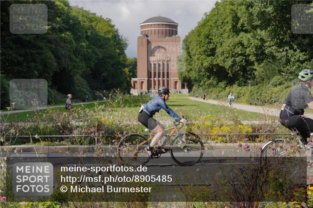 14.09.2025 - Stadtparktriathlon Michael Burmester http://msf.ph/oto/8905485 14.09.2025 12:23:28 Radfahren 1129, 1152, 1172, 1203, 1211, 1231, 1268, 1272, 1275, 1294 meine-sportfotos.de