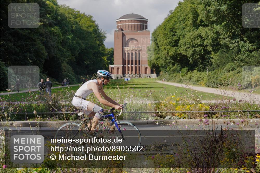 14.09.2025 - Stadtparktriathlon Michael Burmester http://msf.ph/oto/8905502 14.09.2025 12:24:45 Radfahren 1158, 1205, 1210, 1239, 1261, 1287, 1317 meine-sportfotos.de