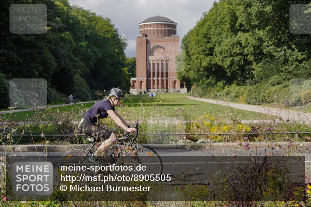 14.09.2025 - Stadtparktriathlon Michael Burmester http://msf.ph/oto/8905505 14.09.2025 12:24:52 Radfahren 1133, 1205, 1239, 1249, 1261, 1276, 1287, 1306, 1317 meine-sportfotos.de