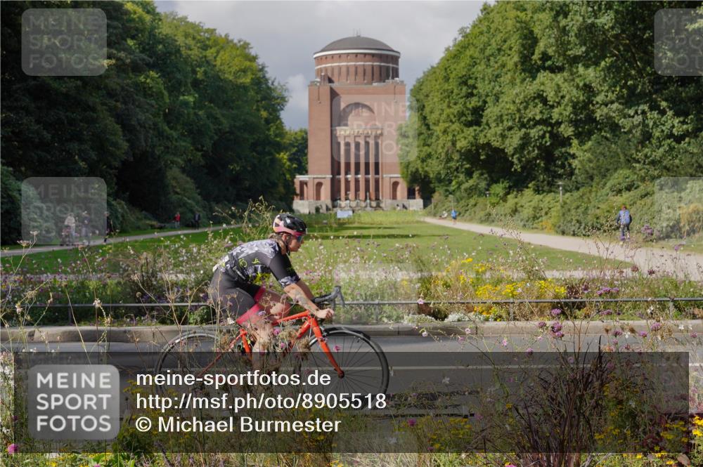 14.09.2025 - Stadtparktriathlon Michael Burmester http://msf.ph/oto/8905518 14.09.2025 12:25:16 Radfahren 1148, 1163, 1208, 1255, 1307 meine-sportfotos.de