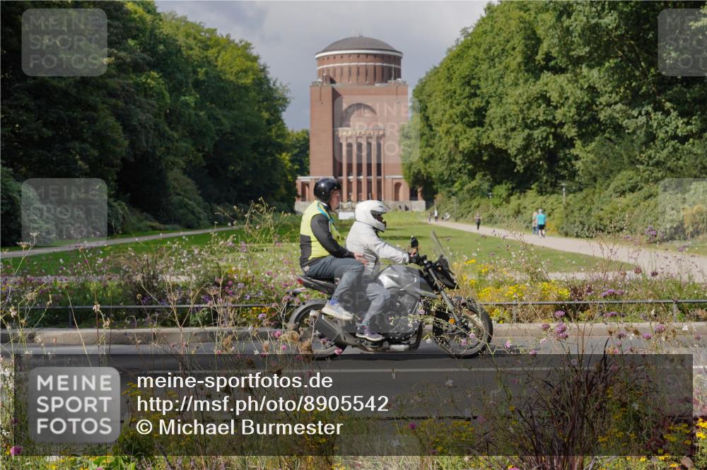 14.09.2025 - Stadtparktriathlon Michael Burmester http://msf.ph/oto/8905542 14.09.2025 12:26:24 Radfahren 1126, 1143, 1220 meine-sportfotos.de