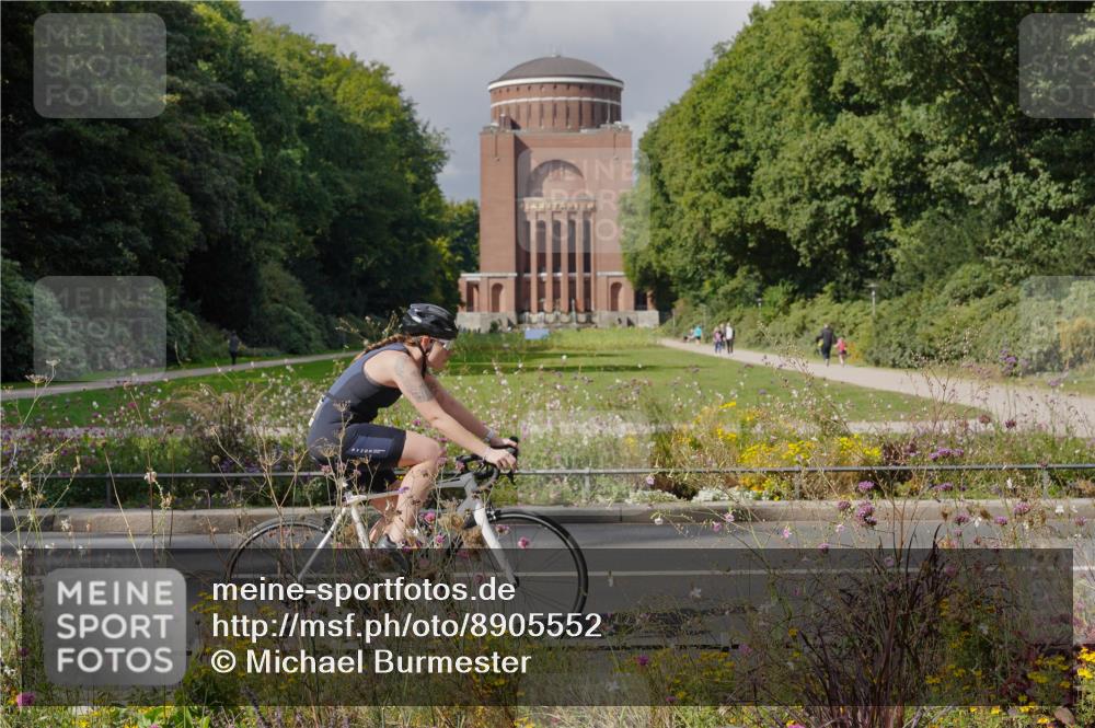 14.09.2025 - Stadtparktriathlon Michael Burmester http://msf.ph/oto/8905552 14.09.2025 12:27:15 Radfahren 1176, 1242, 1267 meine-sportfotos.de