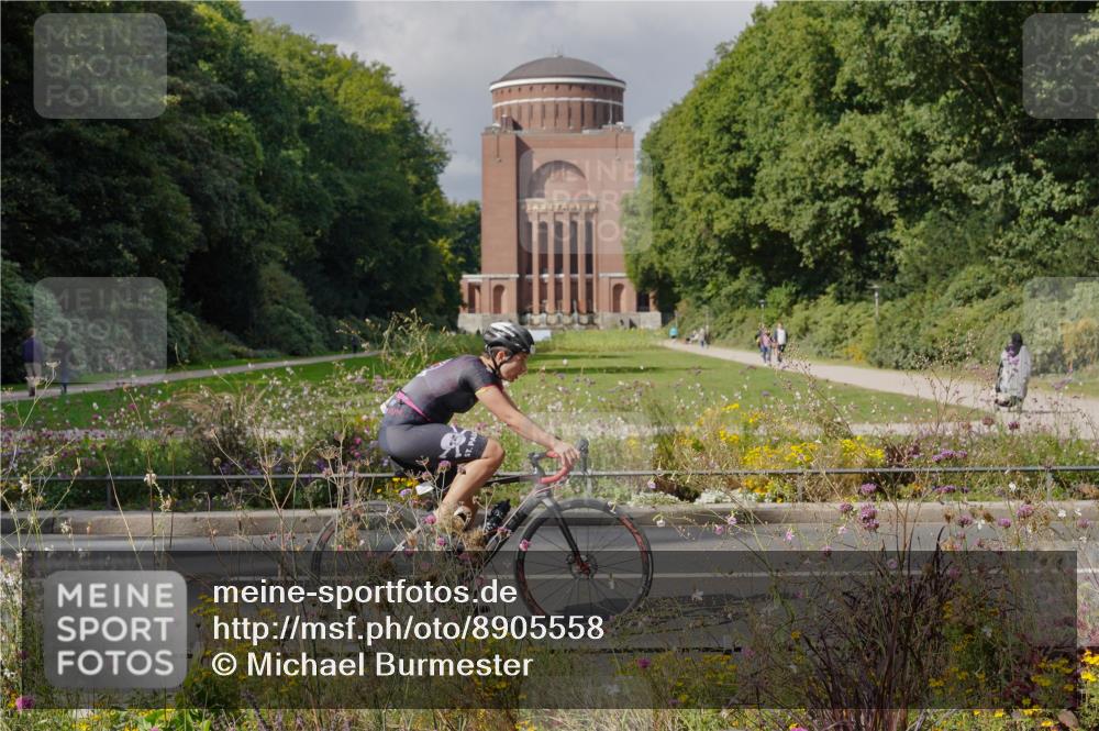 14.09.2025 - Stadtparktriathlon Michael Burmester http://msf.ph/oto/8905558 14.09.2025 12:27:33 Radfahren 1155, 1200, 1215, 1223, 1252 meine-sportfotos.de