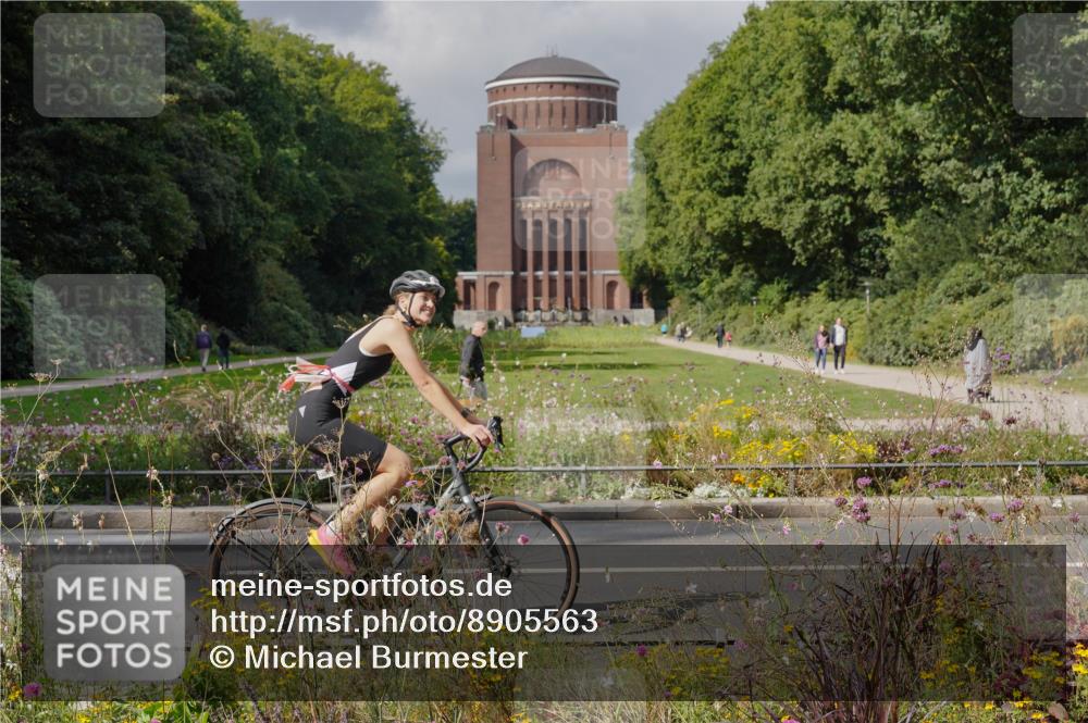 14.09.2025 - Stadtparktriathlon Michael Burmester http://msf.ph/oto/8905563 14.09.2025 12:27:48 Radfahren 1175, 1286, 1296 meine-sportfotos.de