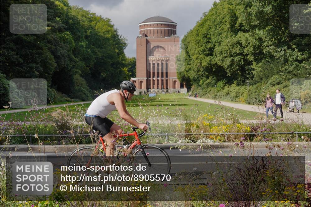 14.09.2025 - Stadtparktriathlon Michael Burmester http://msf.ph/oto/8905570 14.09.2025 12:28:12 Radfahren 1147, 1171, 1244, 1256, 1283 meine-sportfotos.de