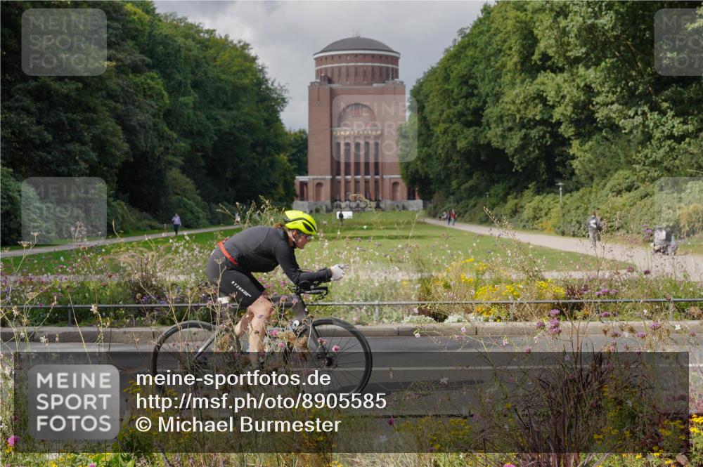 14.09.2025 - Stadtparktriathlon Michael Burmester http://msf.ph/oto/8905585 14.09.2025 12:29:12 Radfahren 1157, 1219, 1257, 1292, 1293, 1319 meine-sportfotos.de