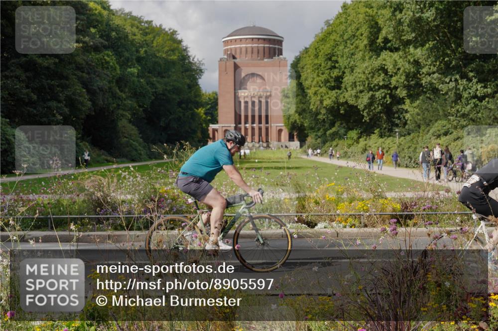 14.09.2025 - Stadtparktriathlon Michael Burmester http://msf.ph/oto/8905597 14.09.2025 12:29:59 Radfahren 1134, 1159, 1180, 1183, 1241, 1316 meine-sportfotos.de