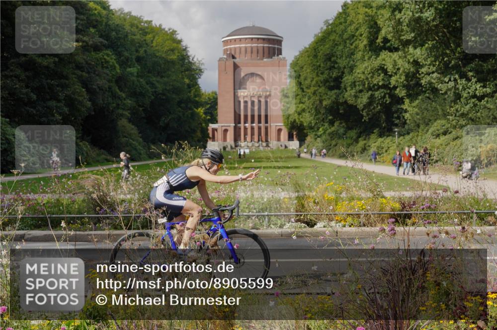 14.09.2025 - Stadtparktriathlon Michael Burmester http://msf.ph/oto/8905599 14.09.2025 12:30:08 Radfahren 1180, 1192, 1248, 1273, 1308 meine-sportfotos.de