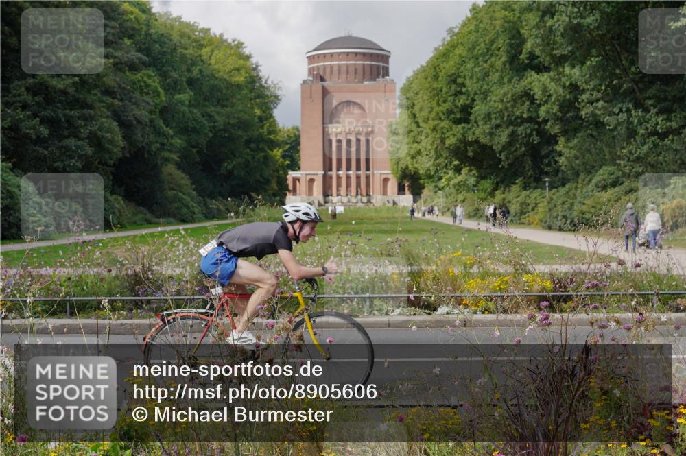 14.09.2025 - Stadtparktriathlon Michael Burmester http://msf.ph/oto/8905606 14.09.2025 12:30:40 Radfahren 1152, 1199, 1231, 1312 meine-sportfotos.de