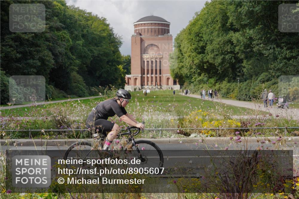 14.09.2025 - Stadtparktriathlon Michael Burmester http://msf.ph/oto/8905607 14.09.2025 12:30:45 Radfahren 1152, 1199, 1231, 1251, 1263, 1321 meine-sportfotos.de